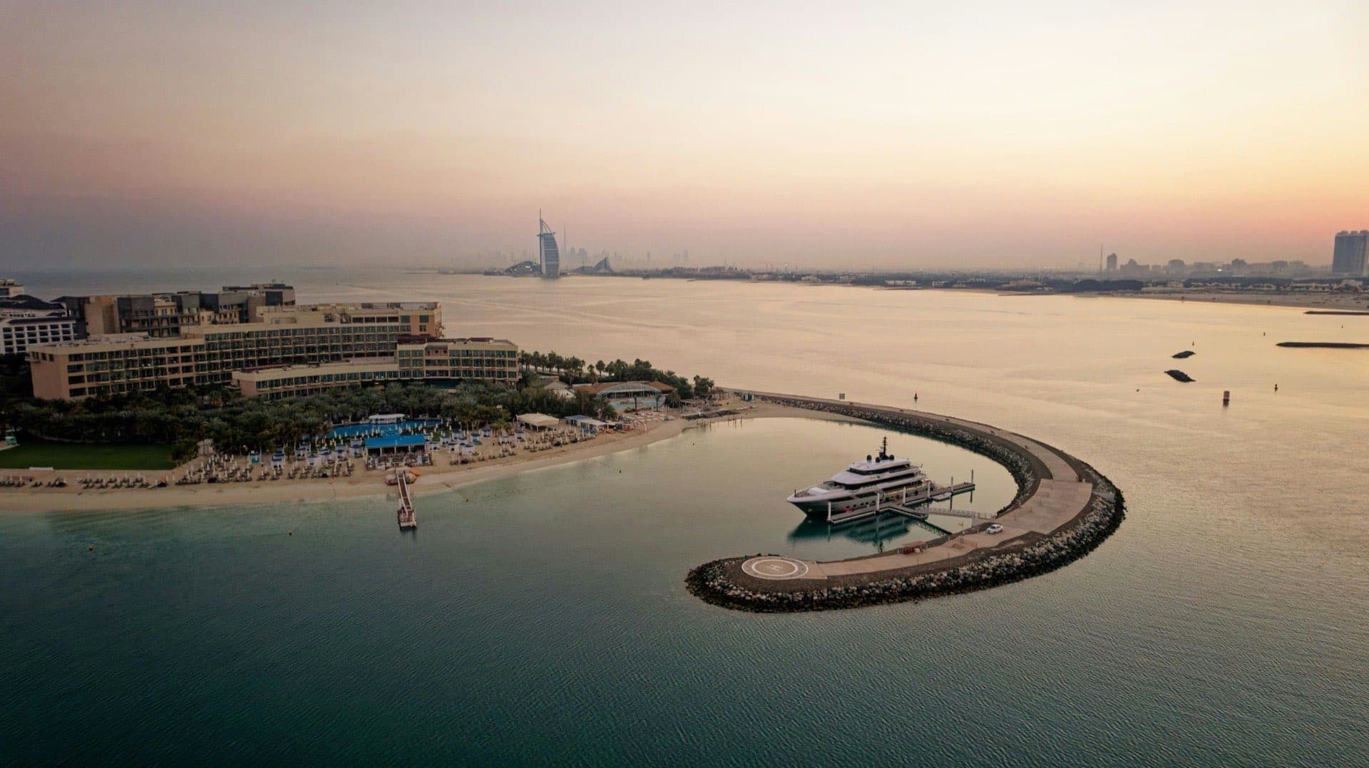 Dubai skyline panorama for industry professionals